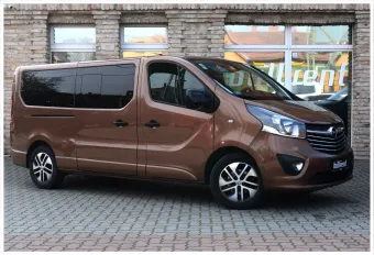 Opel Vivaro - Tárgyalóbusz (7 személyes) fotó